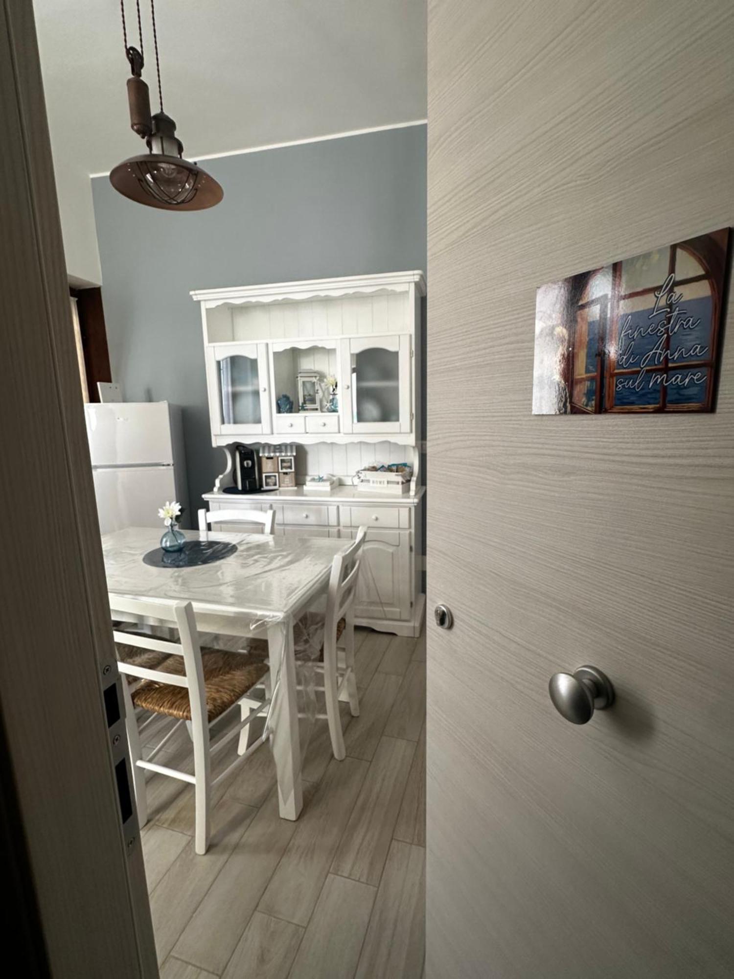 La Finestra Di Anna Sul Mare Apartment Capo d'Orlando Exterior photo